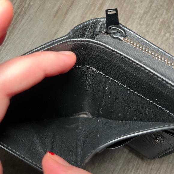 YSL Saint Laurent Cassandra Compact Wallet Black Calfskin Leather Black Hardware - Picture 10 of 15